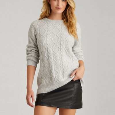 Women 525 America  | Mina: Cable Pullover